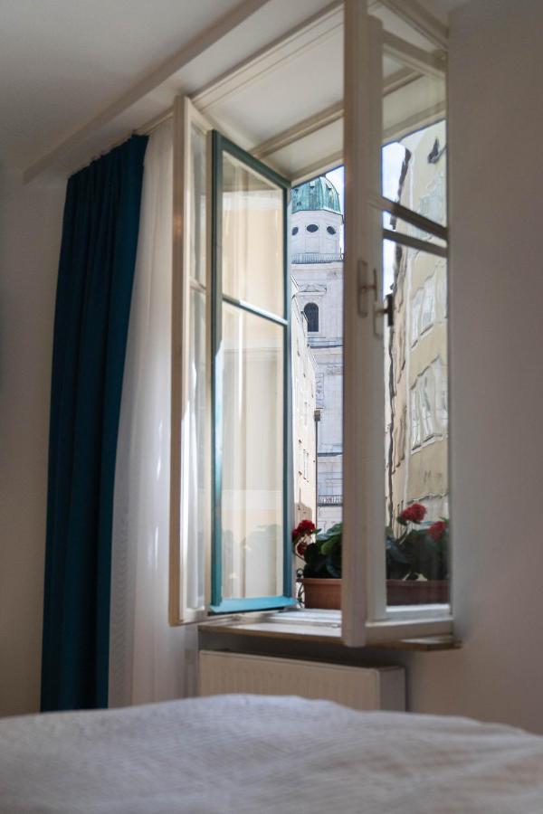 Altstadt-App. Domblick! Salzburg Buitenkant foto